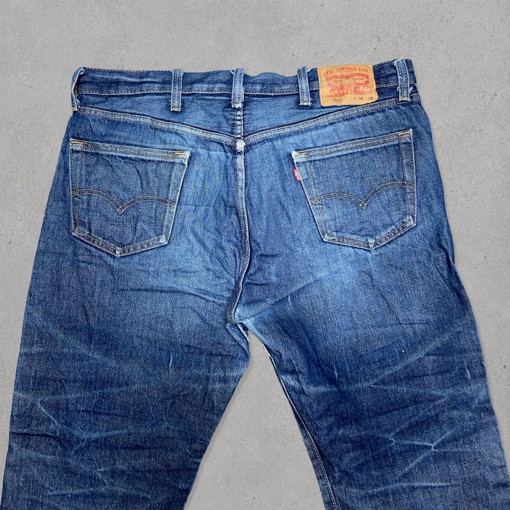 Levi's 501 Jeans Men's 38x32 (38x30) Blue Straight Leg Button Fly Denim Pants - Picture 7 of 10